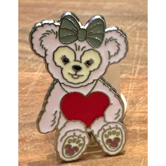 Disney Disneyland Shanhai Shellie May Mascot Duffy Pin Trading Pin Authentic - Picture 1 of 4